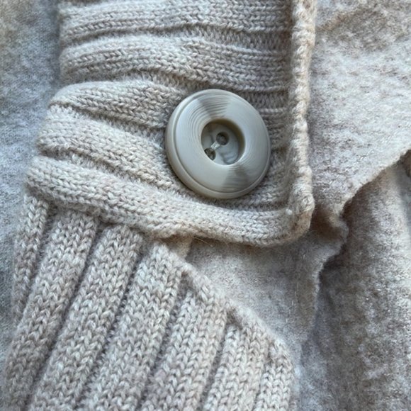 S Anthropologie Sparrow 100 percent Marino Wool darling cardigan sweater EUC tan - Picture 12 of 14